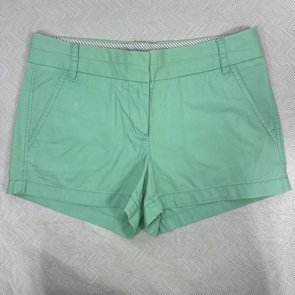 J. CREW Womens 4 Broken In Chino Shorts Green Cotton 30x3 100%Cotton Summer - Picture 2 of 8